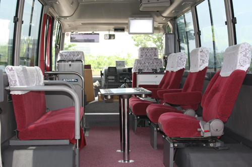 マイクロバス　観光バス