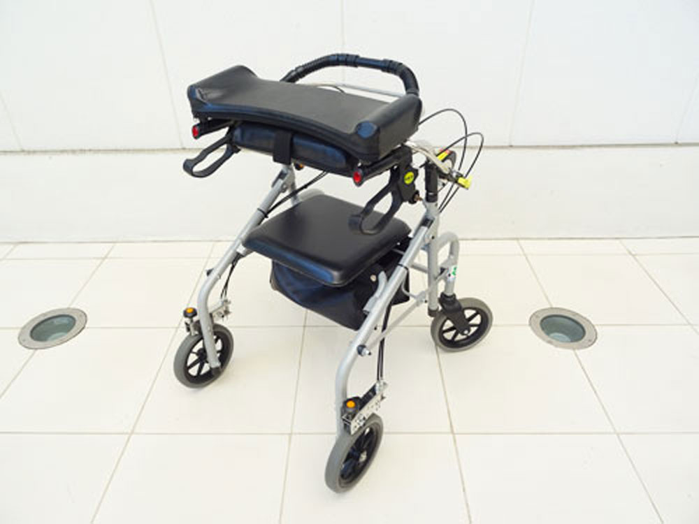 介護用品　販売