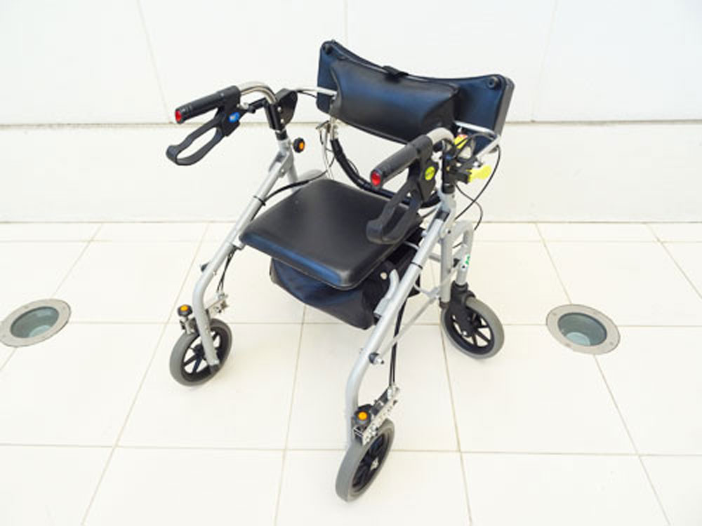 介護用品　販売