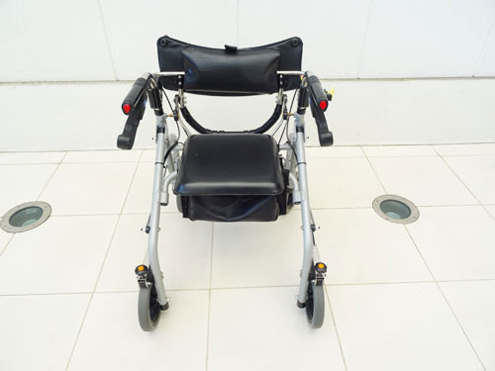 介護用品　販売