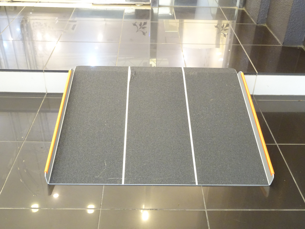 介護用品　販売