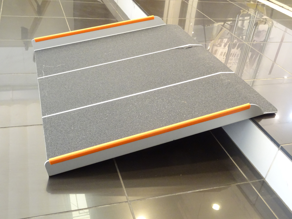 介護用品　販売