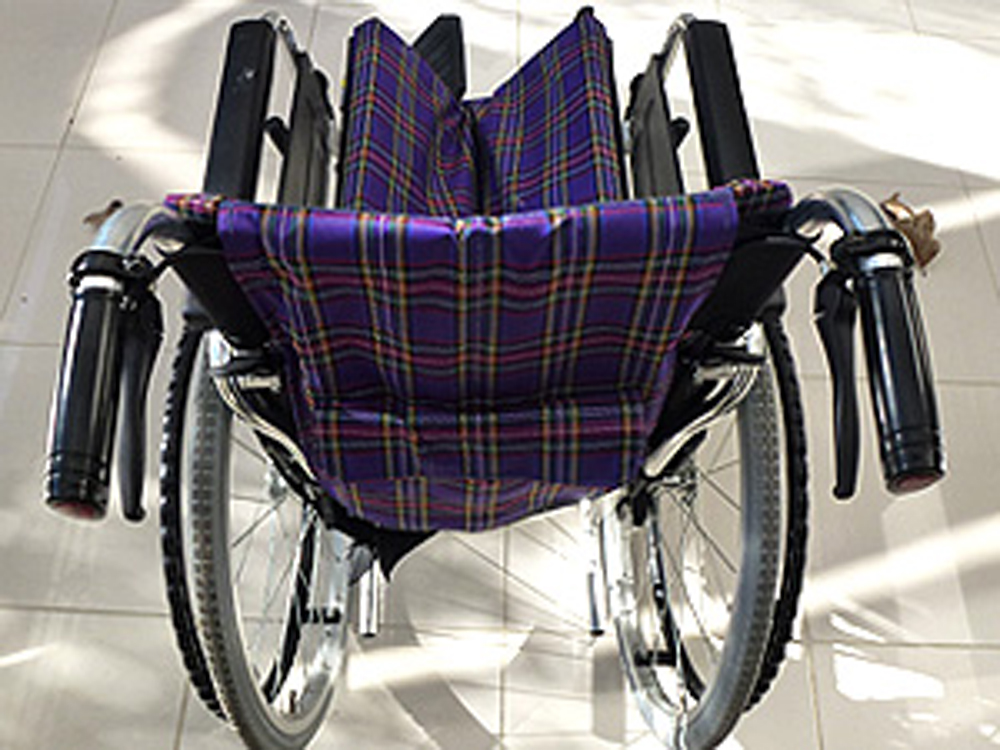 介護用品　車椅子