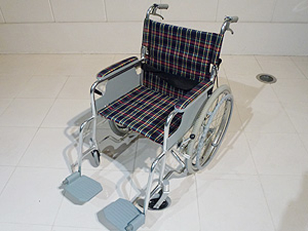 介護用品　車椅子