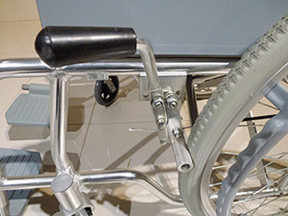 介護用品　車椅子