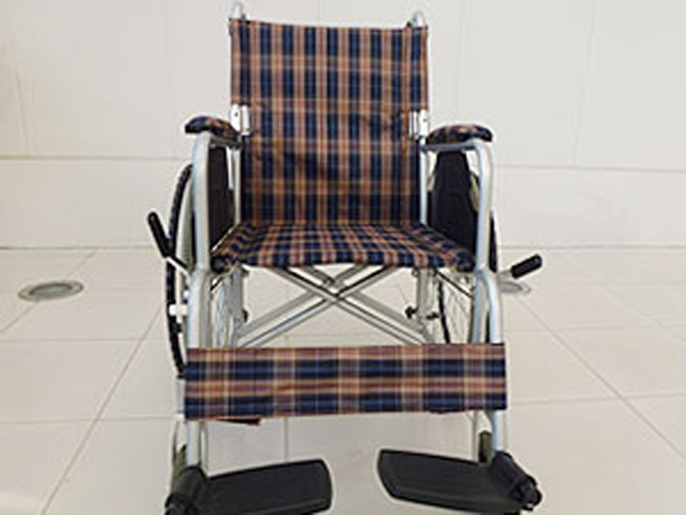 介護用品　車椅子