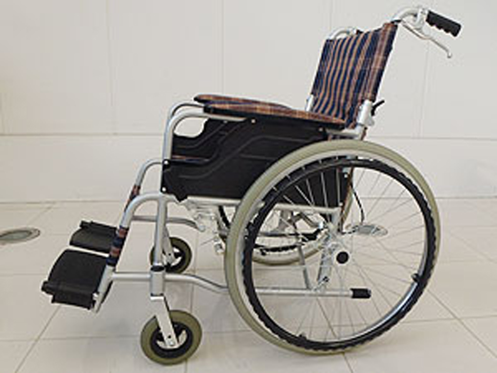 介護用品　車椅子