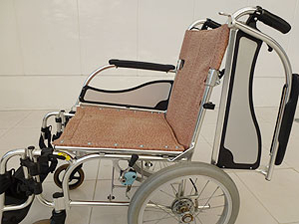 介護用品　車椅子
