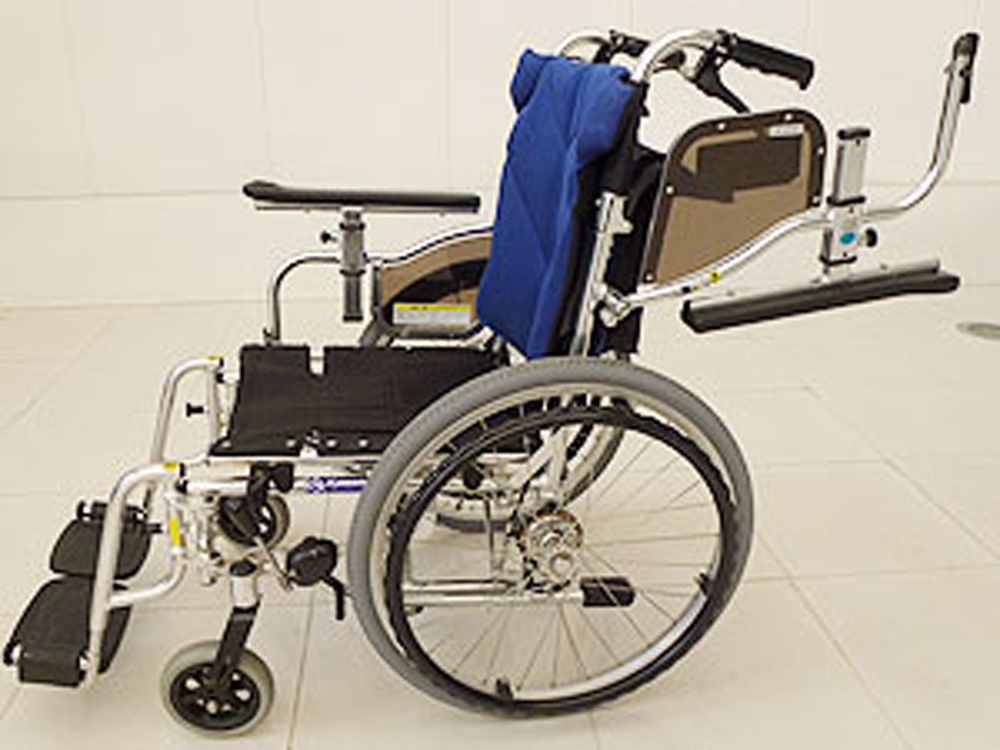 介護用品　車椅子