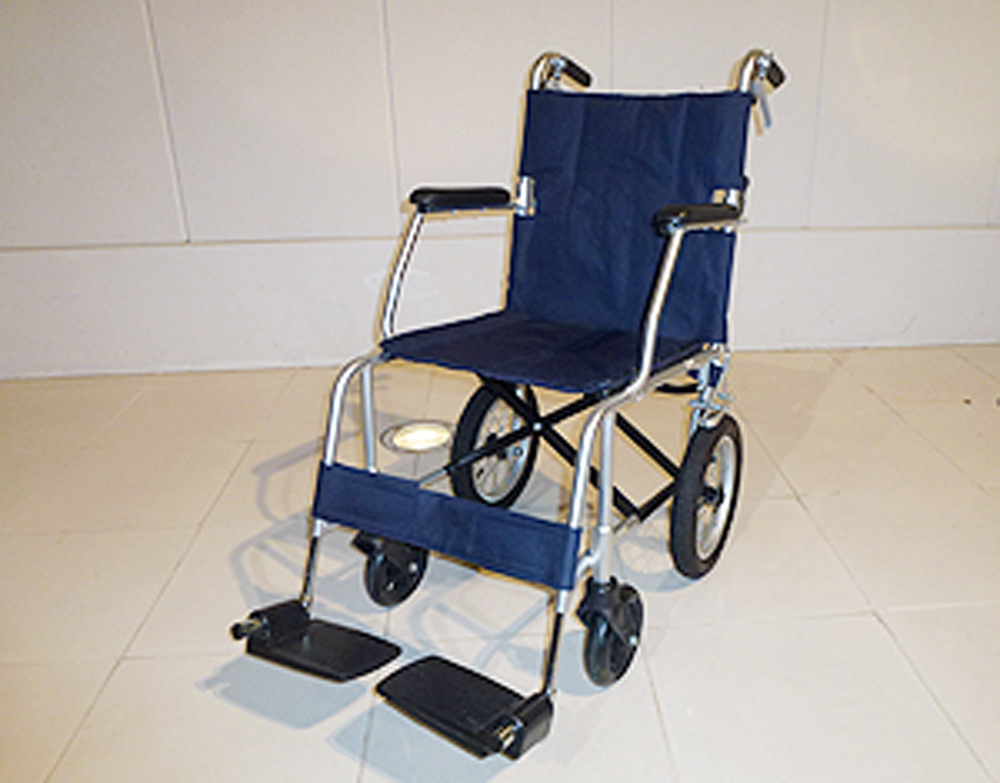 介護用品　車椅子