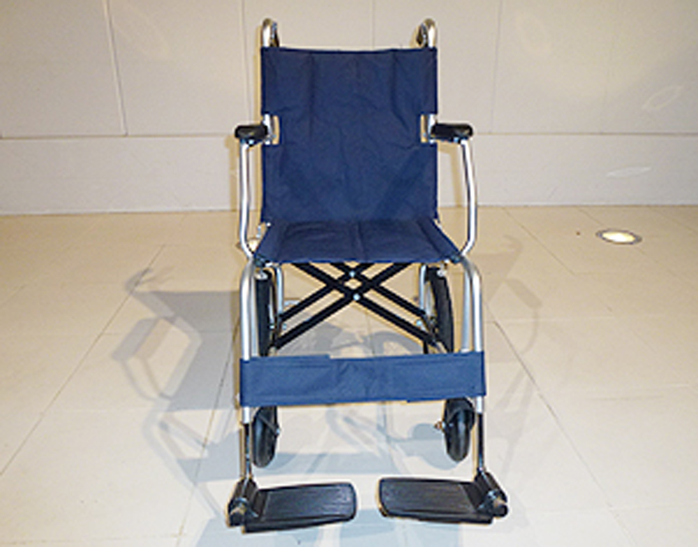 介護用品　車椅子