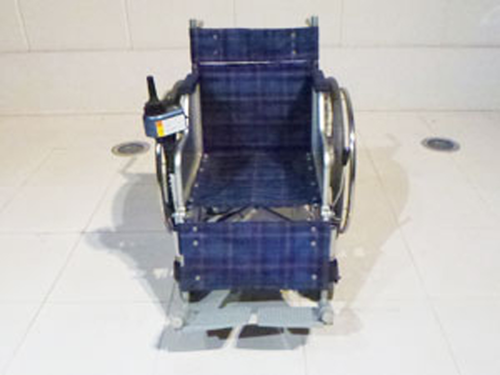 介護用品　車椅子