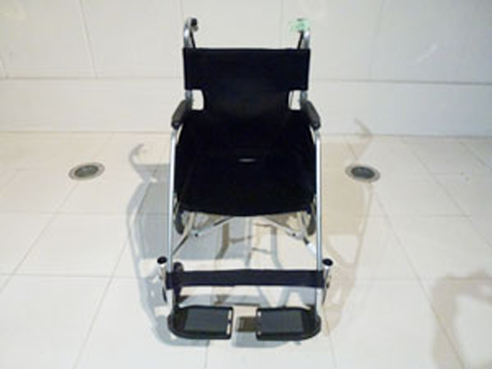 介護用品　車椅子