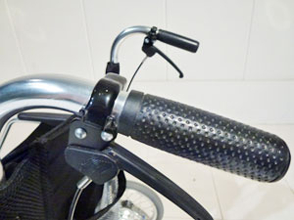 介護用品　車椅子