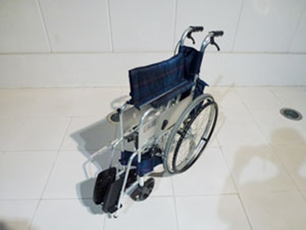 介護用品　車椅子