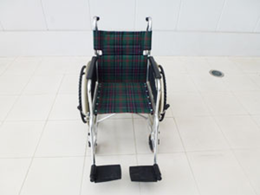 介護用品　車椅子