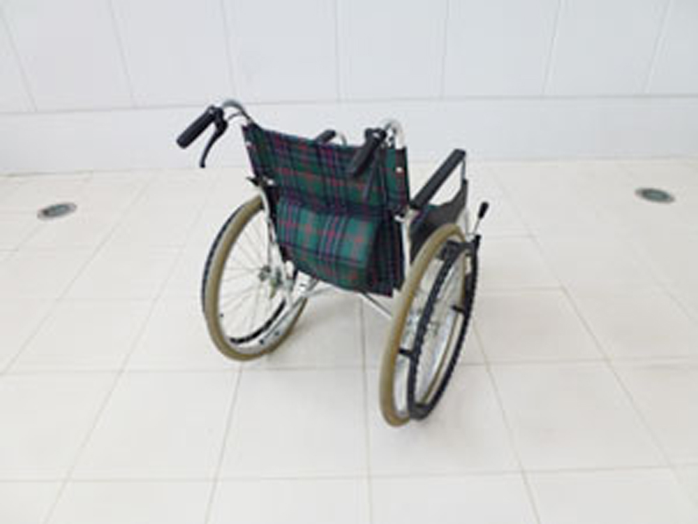 介護用品　車椅子
