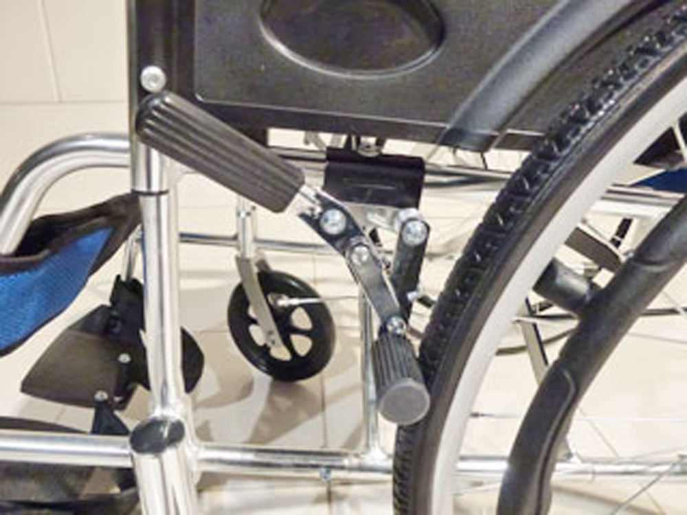 介護用品　車椅子