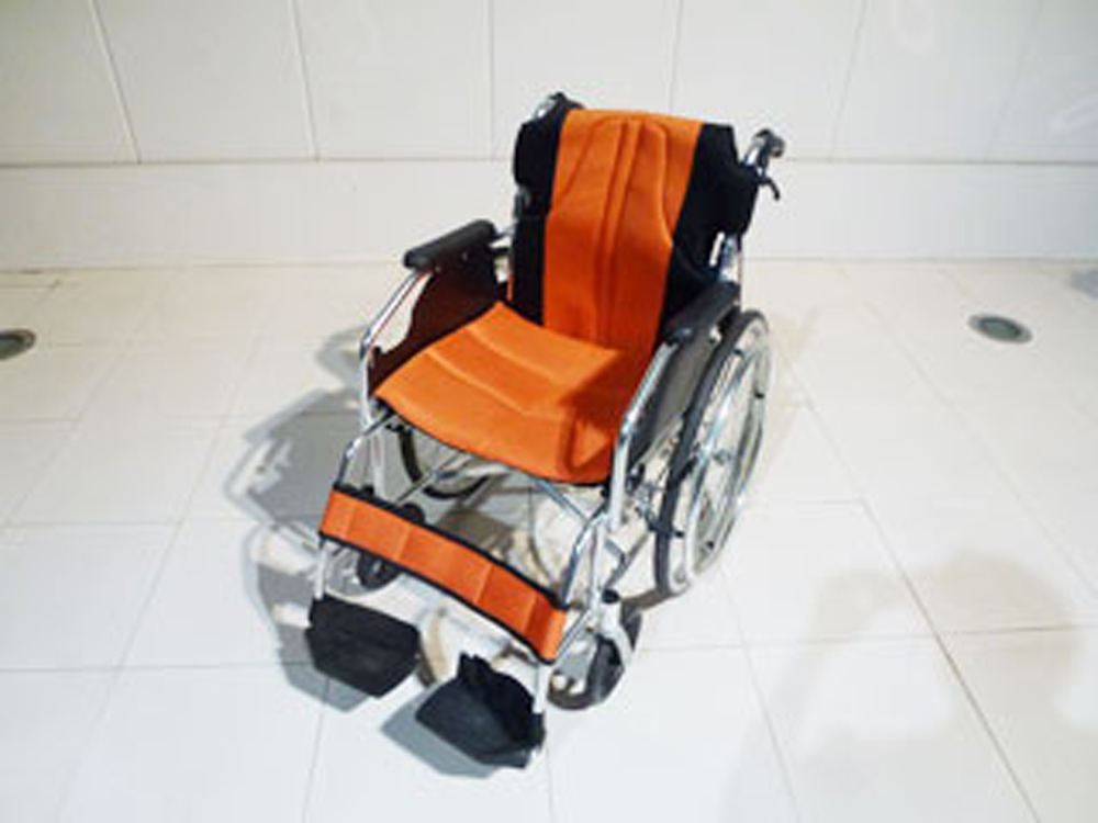 介護用品 車椅子