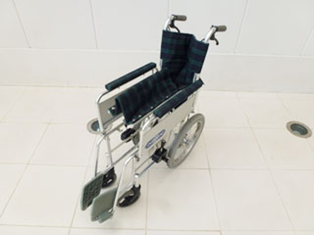 介護用品 車椅子