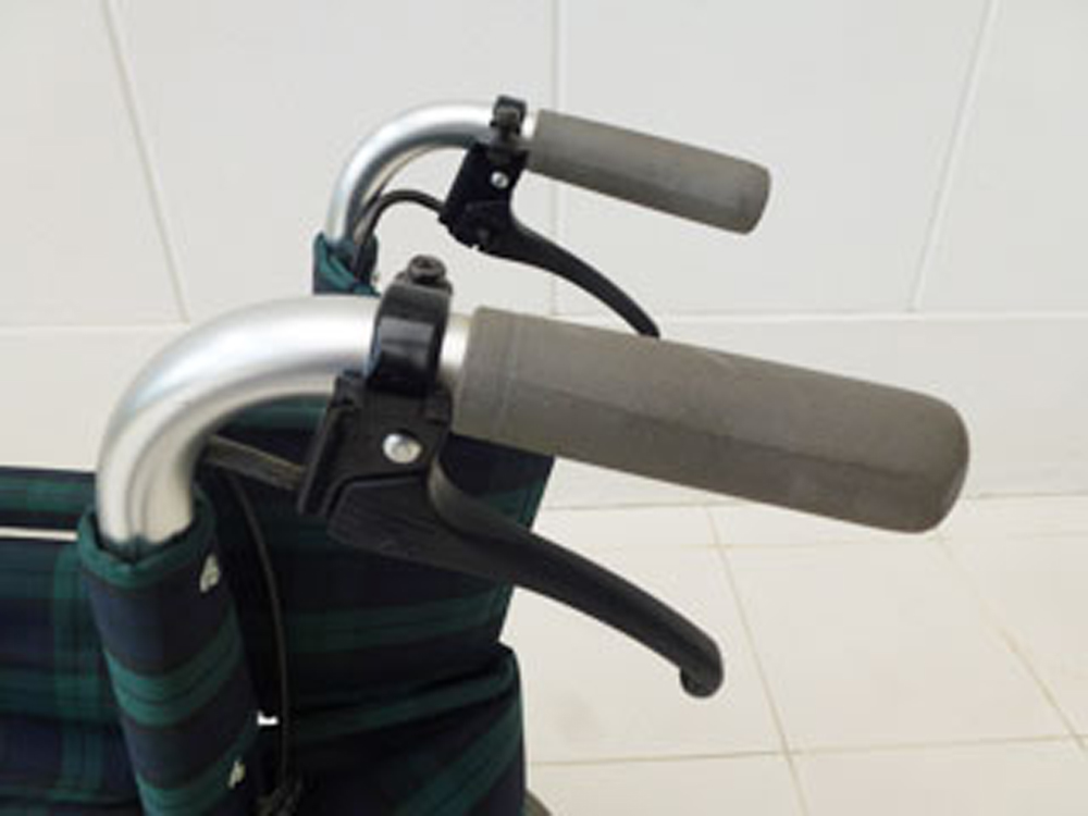 介護用品 車椅子