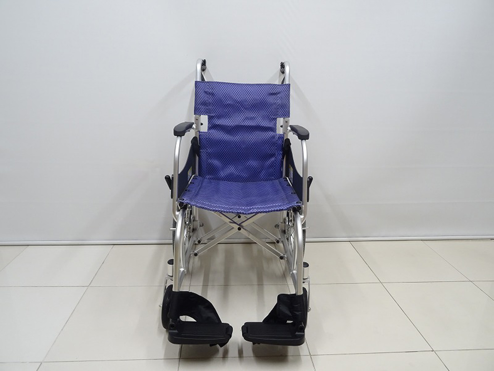 介護用品　車椅子