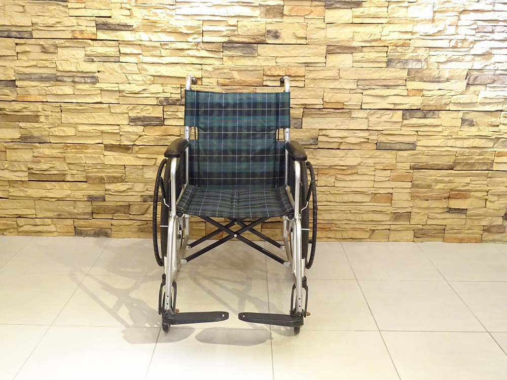 介護用品　車椅子
