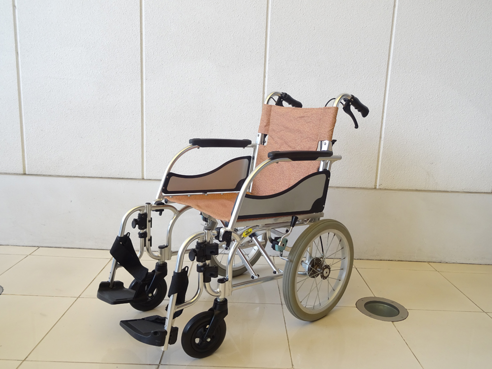 介護用品 車椅子