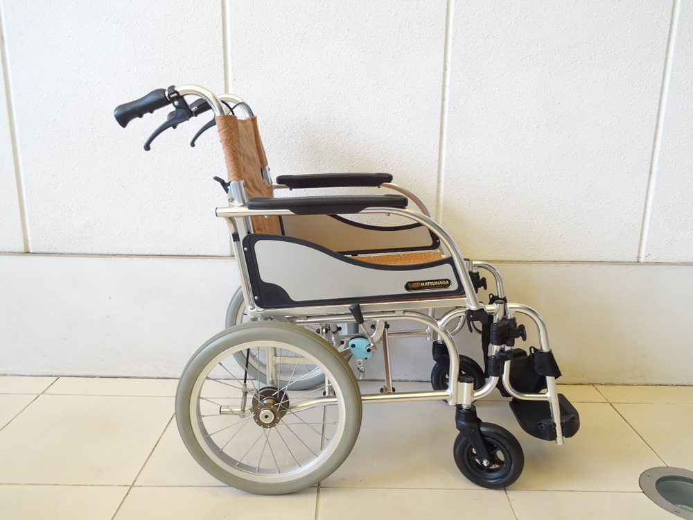 介護用品 車椅子