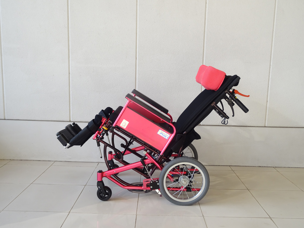 介護用品　車椅子