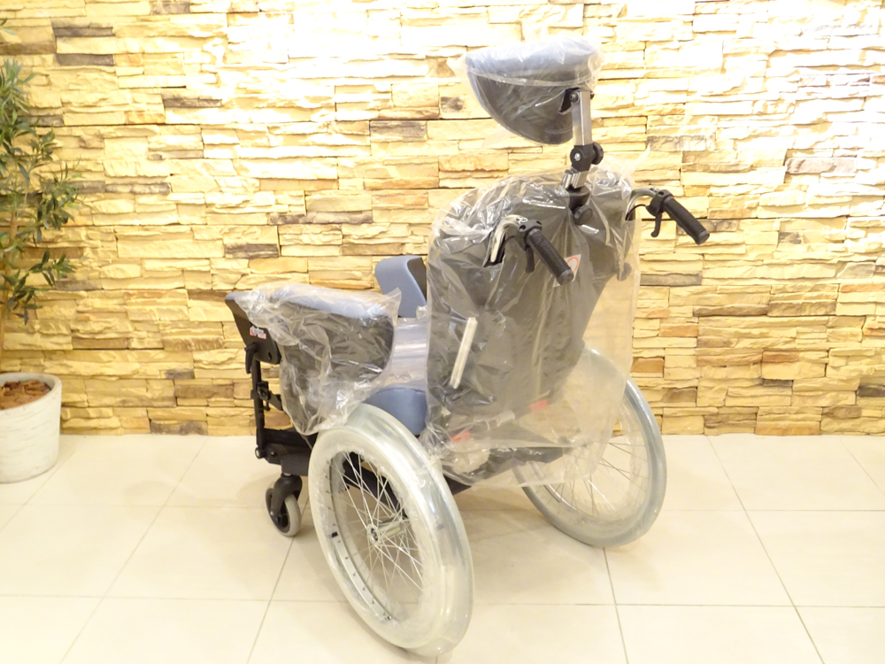 介護用品　車椅子