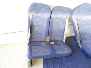 マイクロバス シート 架装 