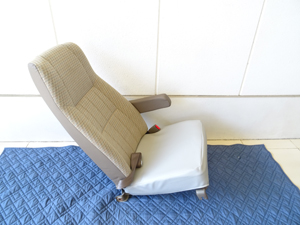 マイクロバス シート 架装 