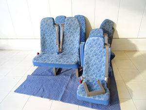 マイクロバス シート 架装 